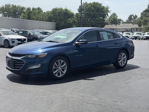 Pacific Blue Metallic 2019 Chevrolet Malibu LT