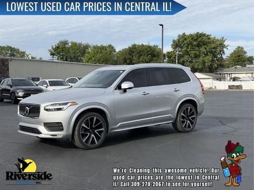 Bright Silver Metallic 2021 Volvo XC90 T6 Momentum