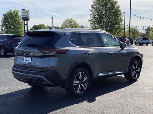 Gun Metallic 2023 Nissan Rogue SL