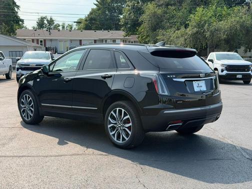 Stellar Black Metallic 2024 Cadillac XT5 Sport