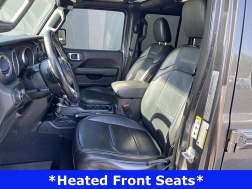 Granite Crystal Metallic Clearcoat 2018 Jeep Wrangler Unlimited Sahara