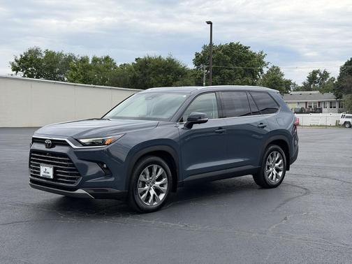 Storm Cloud 2024 Toyota Grand Highlander Limited