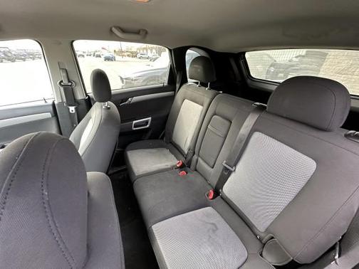 Photo 4 of 6 of 2012 Chevrolet Captiva Sport LT