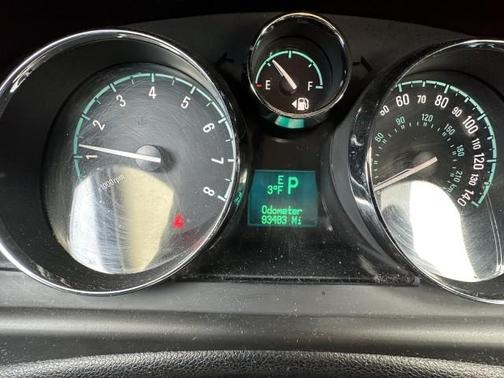Photo 6 of 6 of 2012 Chevrolet Captiva Sport LT