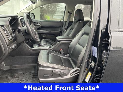 Onyx Black 2022 GMC Canyon AT4