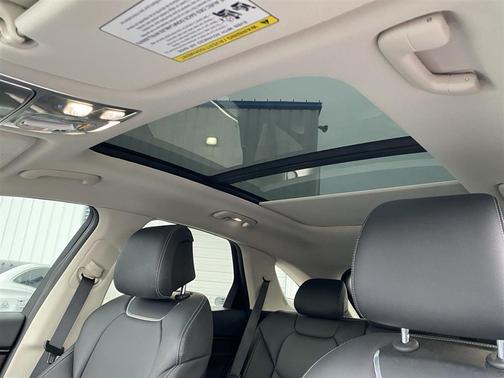 2022 Genesis GV70 2.5T AWD