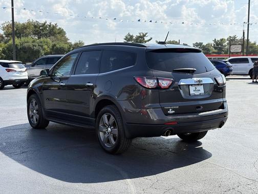 2017 Chevrolet Traverse 2LT