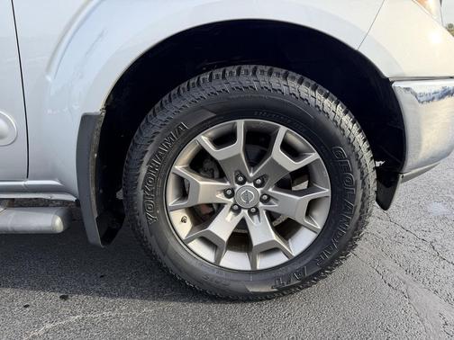 Brilliant Silver 2014 Nissan Frontier SL