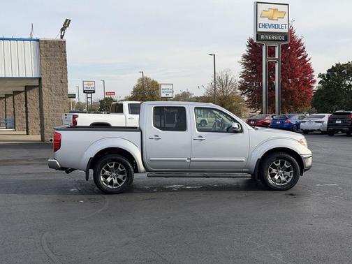 Brilliant Silver 2014 Nissan Frontier SL