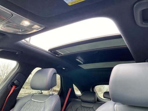 2025 Genesis GV70 3.5T AWD Sport