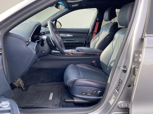 2025 Genesis GV70 3.5T AWD Sport