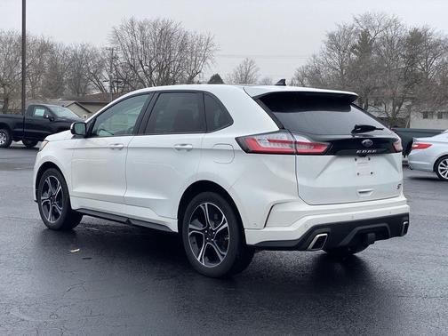2022 Ford Edge ST