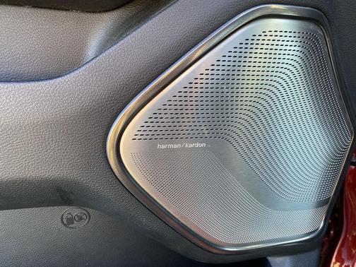 Delmonico Red Pearlcoat 2020 RAM 1500 Limited