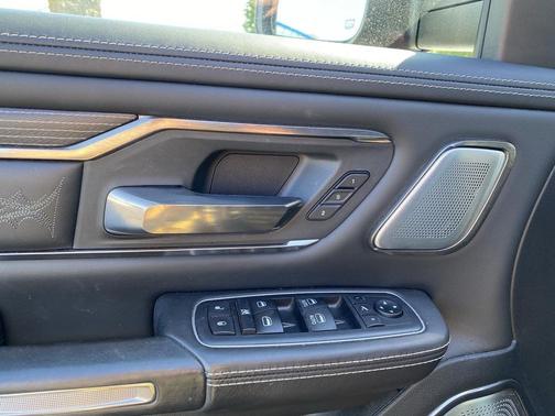 Delmonico Red Pearlcoat 2020 RAM 1500 Limited