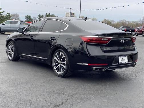 2018 Kia Cadenza Technology