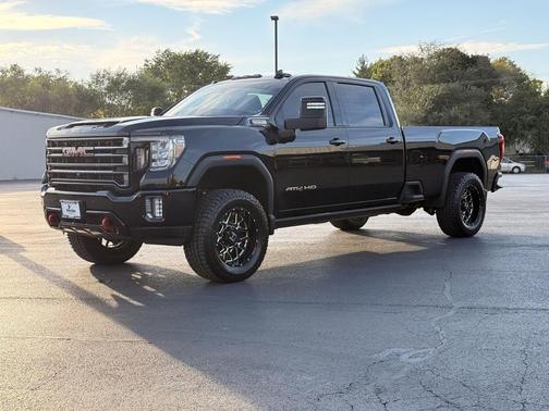 2022 GMC Sierra 2500 AT4