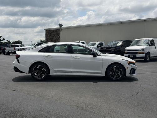Snow White Pearl 2026 Kia K5 GT-Line FWD