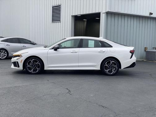 Snow White Pearl 2026 Kia K5 GT-Line FWD