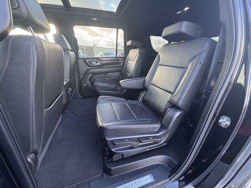 2022 Chevrolet Suburban 4WD Z71