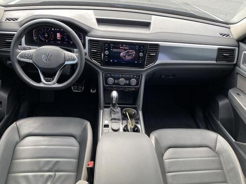 2023 Volkswagen Atlas 3.6L SEL Premium