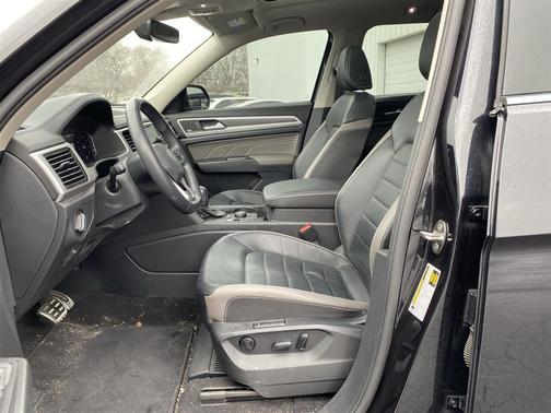 2023 Volkswagen Atlas 3.6L SEL Premium