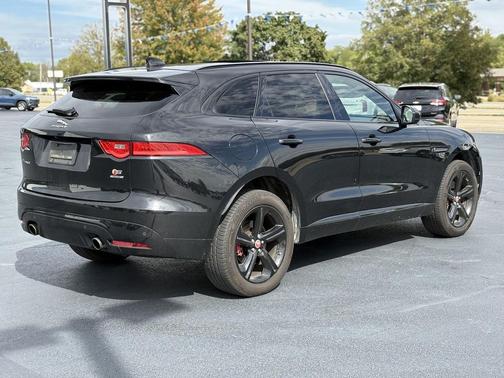 2019 Jaguar F-PACE S