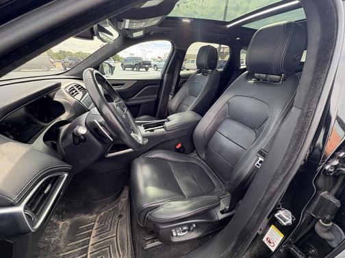 2019 Jaguar F-PACE S