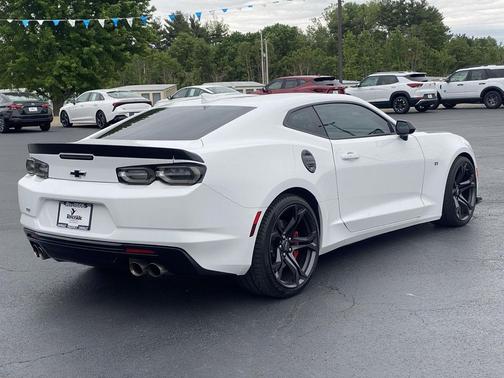 Summit White 2023 Chevrolet Camaro 1SS