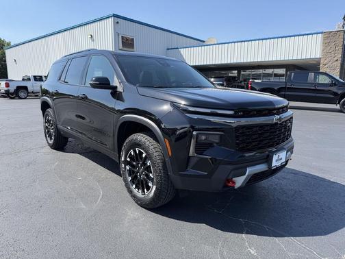 Mosaic Black Metallic 2026 Chevrolet Traverse AWD Z71