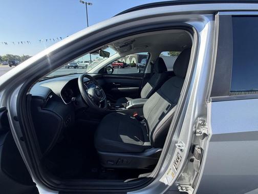 Shimmering Silver 2023 Hyundai TUCSON SEL