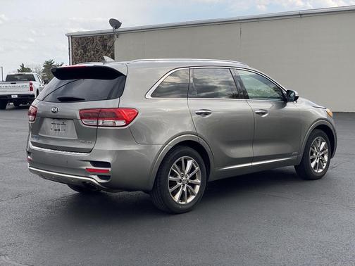 Titanium Silver 2016 Kia Sorento SXL