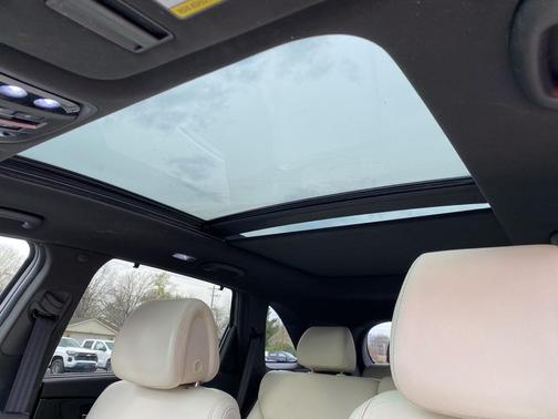 Titanium Silver 2016 Kia Sorento SXL