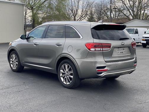 Titanium Silver 2016 Kia Sorento SXL