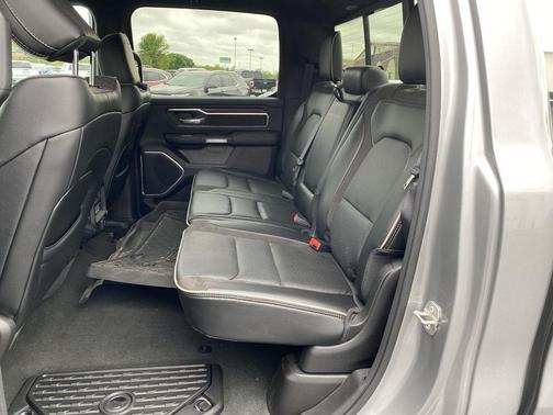 Billet Silver Metallic Clearcoat 2024 RAM 1500 Laramie