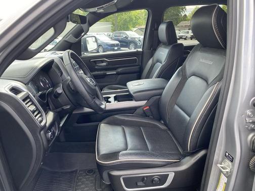 Billet Silver Metallic Clearcoat 2024 RAM 1500 Laramie