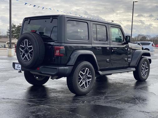 2024 Jeep Wrangler 4-Door Sahara