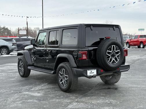2024 Jeep Wrangler 4-Door Sahara