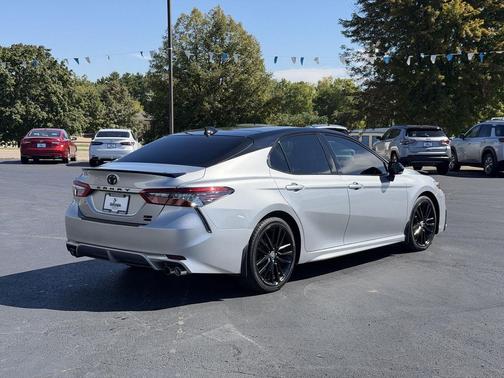 Celestial Silver Metallic/Midnight Black Metallic 2023 Toyota Camry XSE