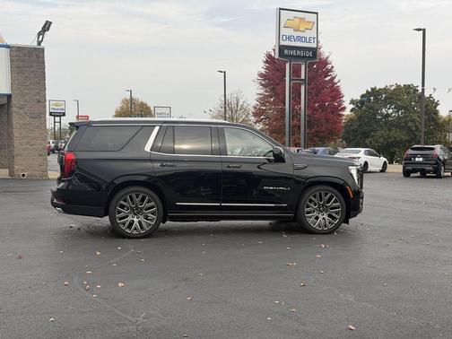 Onyx Black 2026 GMC Yukon Denali Ultimate