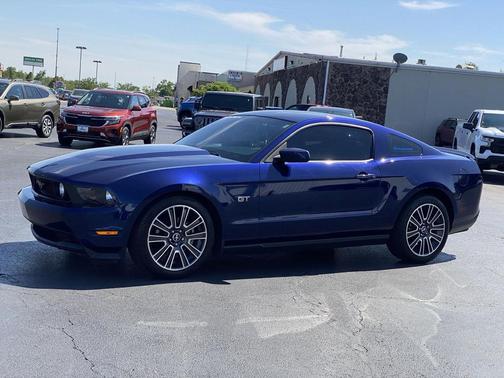 Kona Blue Metallic 2010 Ford Mustang GT