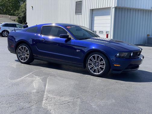 Kona Blue Metallic 2010 Ford Mustang GT