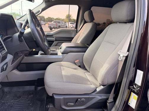 MAGMA RED 2018 Ford F-150 XLT