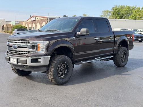 MAGMA RED 2018 Ford F-150 XLT