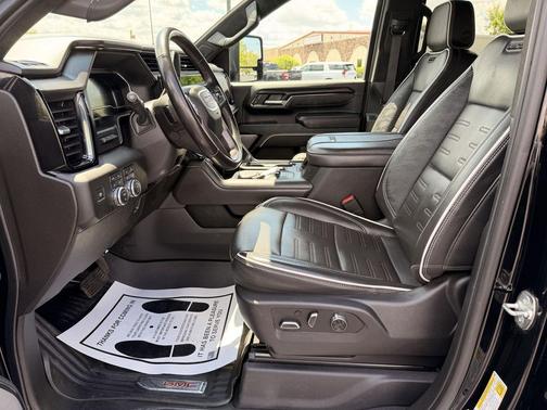 Onyx Black 2025 GMC Sierra 2500 AT4X