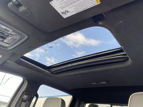 Onyx Black 2025 GMC Sierra 2500 AT4X