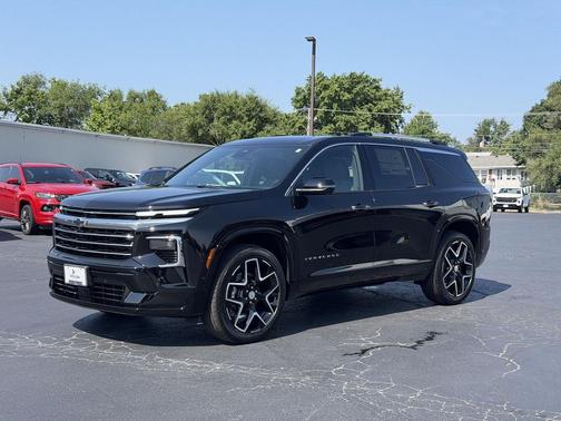 Mosaic Black Metallic 2026 Chevrolet Traverse High Country