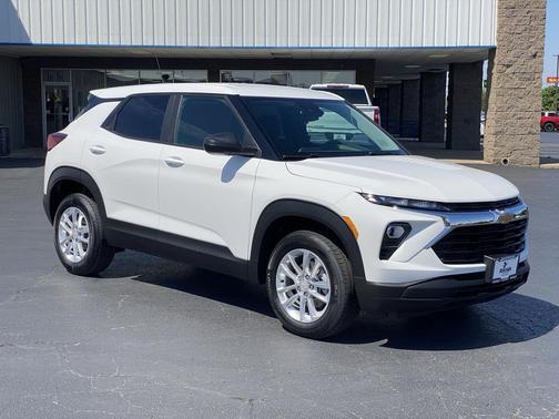 Summit White 2026 Chevrolet Trailblazer LS