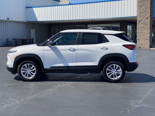 Summit White 2026 Chevrolet Trailblazer LS