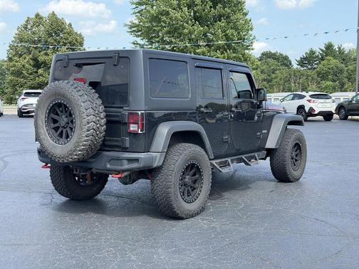 Black Clearcoat 2017 Jeep Wrangler Unlimited Rubicon