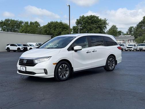 Platinum White Pearl 2024 Honda Odyssey EX-L